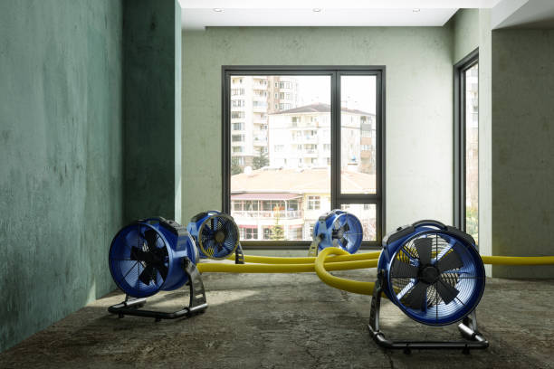 Water damage restoration process in Dunsmuir, CA
